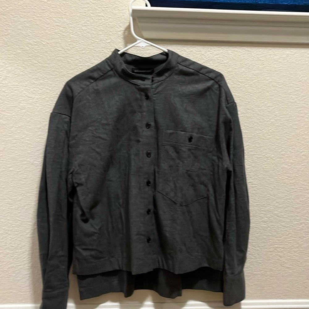 Women’s grey button up blouse, banana republic